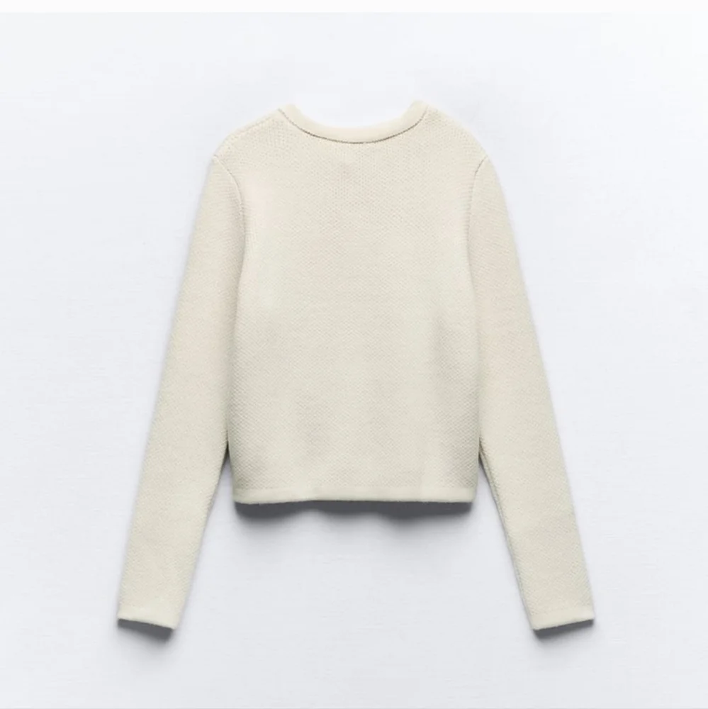 NWOT ZARA WHITE KNIT CARDIGAN- SIZE SMALL - Picture 3 of 11